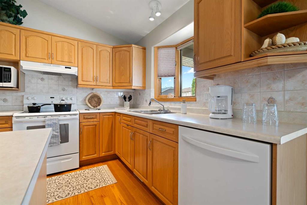 Picture of 175 Stanfield Way SE, Medicine Hat Real Estate Listing