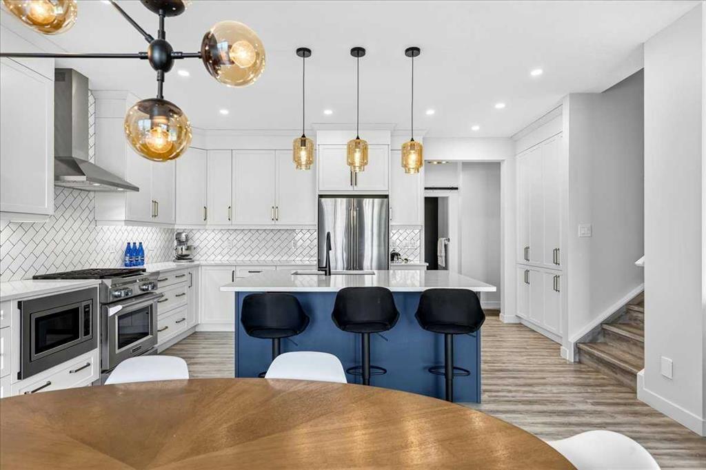Picture of 188 Belmont Terrace SW, Calgary Real Estate Listing