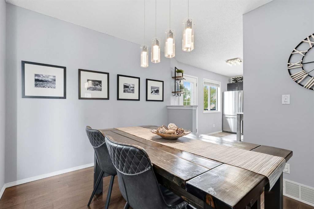 Picture of 149 Riverglen Close SE, Calgary Real Estate Listing