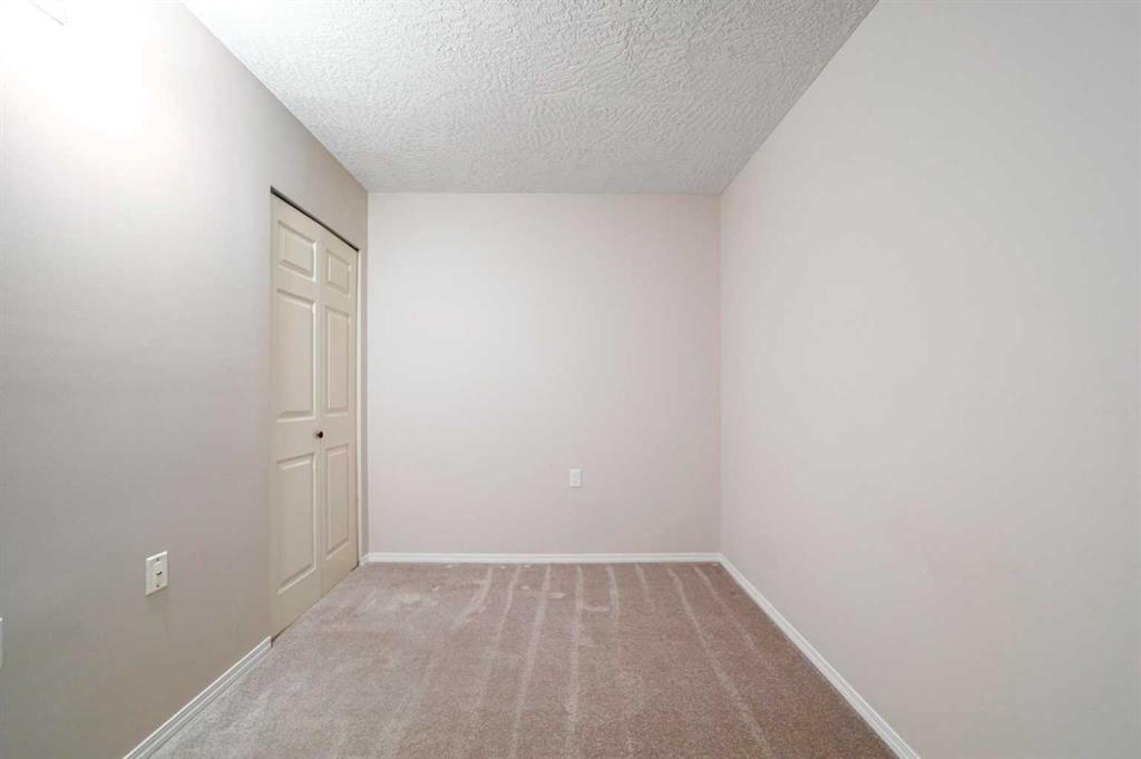 Picture of 306, 4623 65 Street , Camrose Real Estate Listing