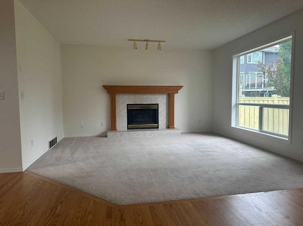 Picture of 151 Citadel Green NW, Calgary Real Estate Listing