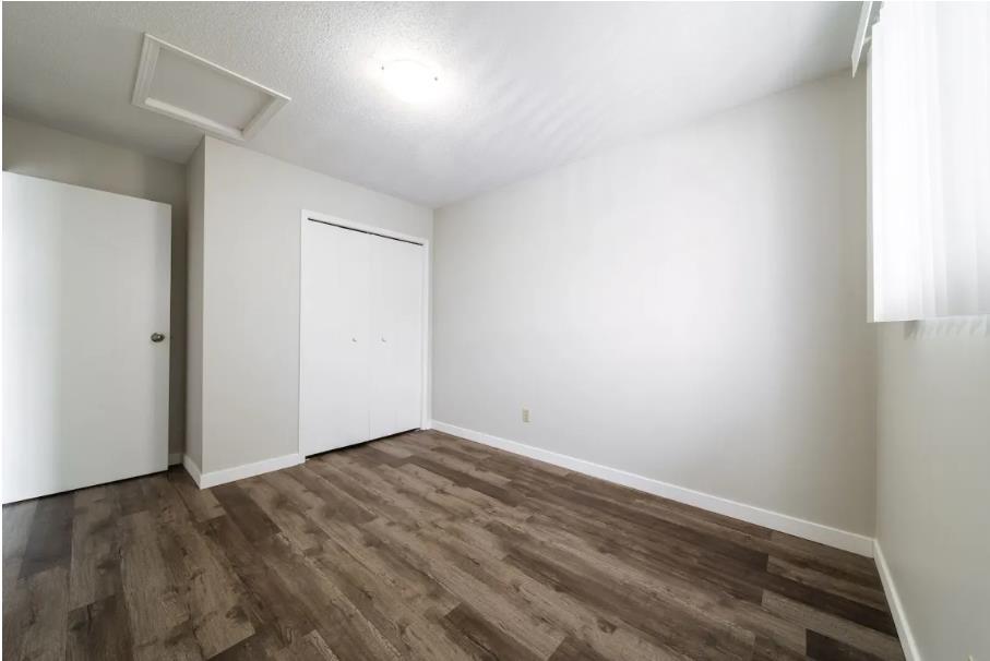 Picture of 32 Holmes Street , Red Deer Real Estate Listing