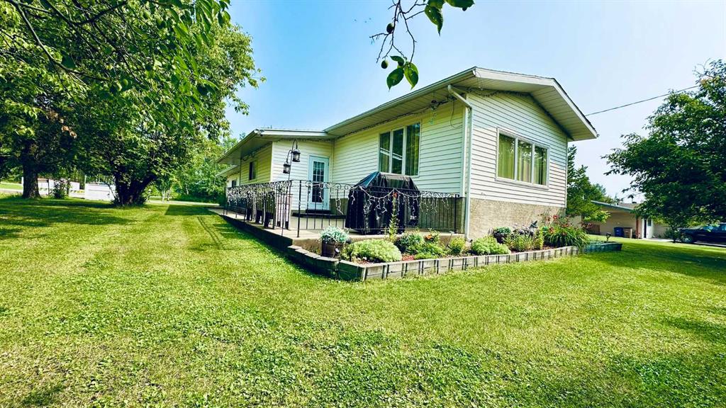 Picture of 506, 13441 665A Township , Beaver Lake Real Estate Listing