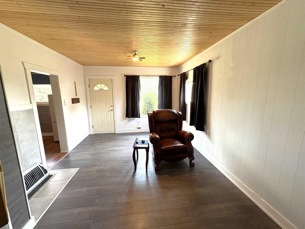Picture of 109 Brownlee Street , Heisler Real Estate Listing