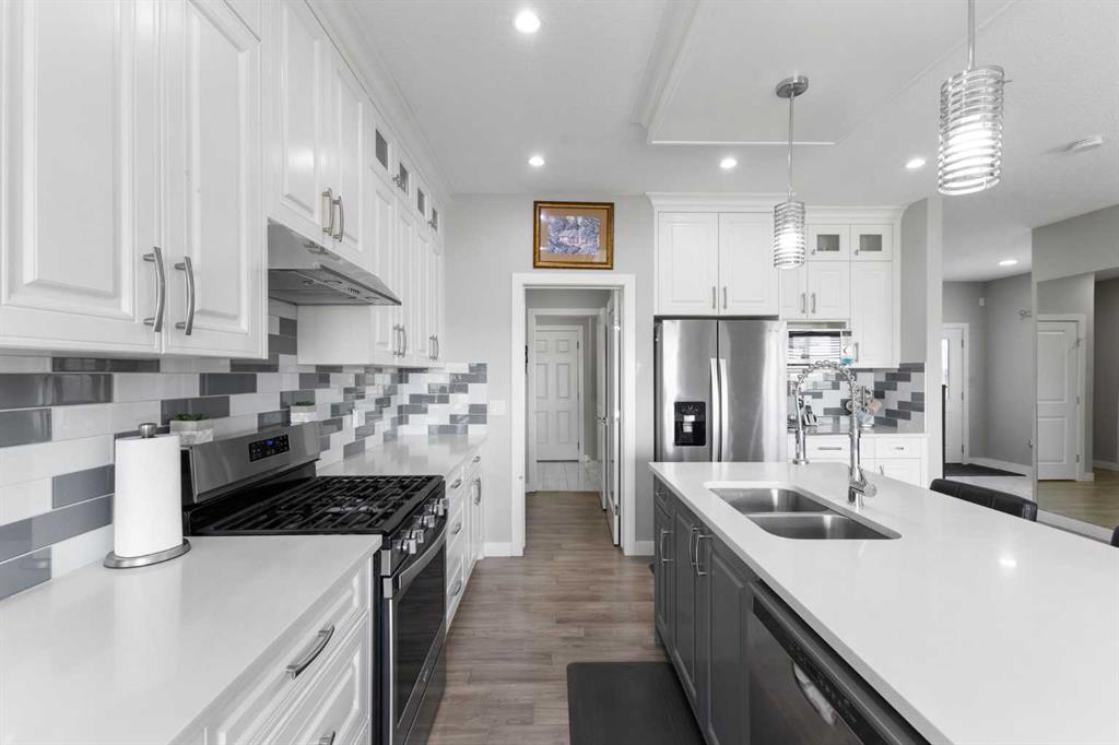 Picture of 718 Hampshire Cove NE, High River Real Estate Listing