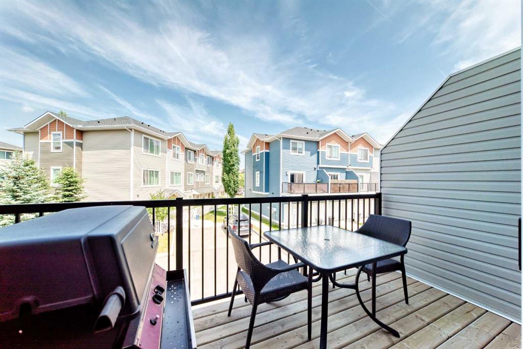 Picture of 7 Stonehouse Crescent NW, High River Real Estate Listing