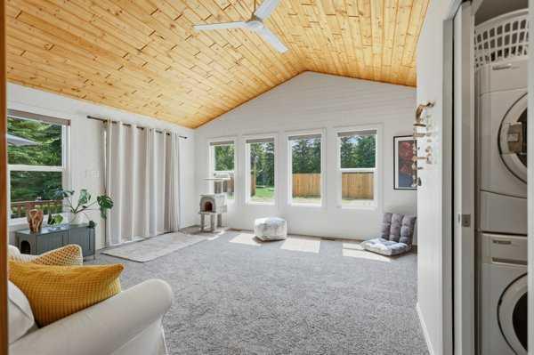 Picture of 80 Parkland Drive , Parkland Beach Real Estate Listing