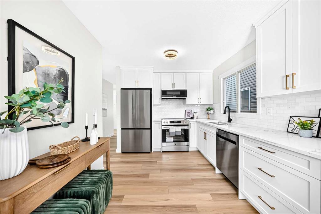 Picture of 145 Sunvale Crescent SE, Calgary Real Estate Listing