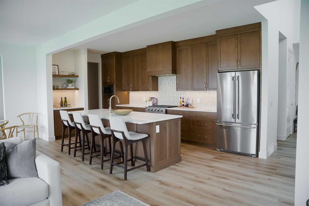 Picture of 460 Discovery Place SW, Calgary Real Estate Listing