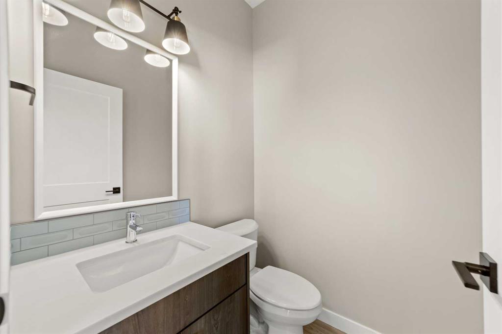 Picture of 71 Vincent Crescent , Olds Real Estate Listing