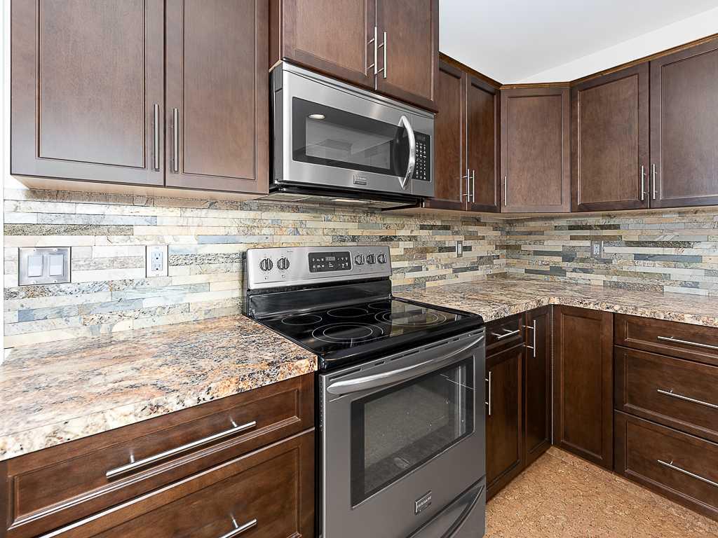 Picture of 6312 Elbow Drive SW, Calgary Real Estate Listing