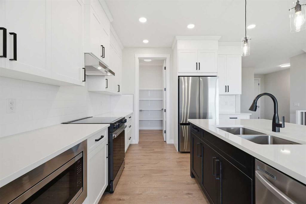 Picture of 467 Kinniburgh Loop , Chestermere Real Estate Listing