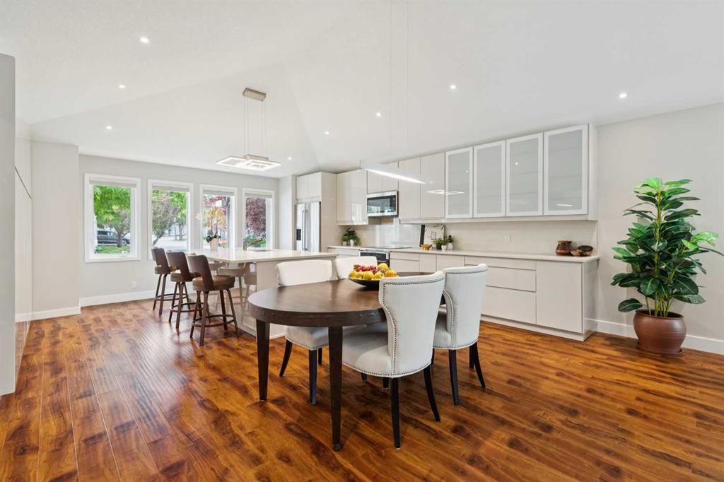 Picture of 58 Candle Terrace SW, Calgary Real Estate Listing