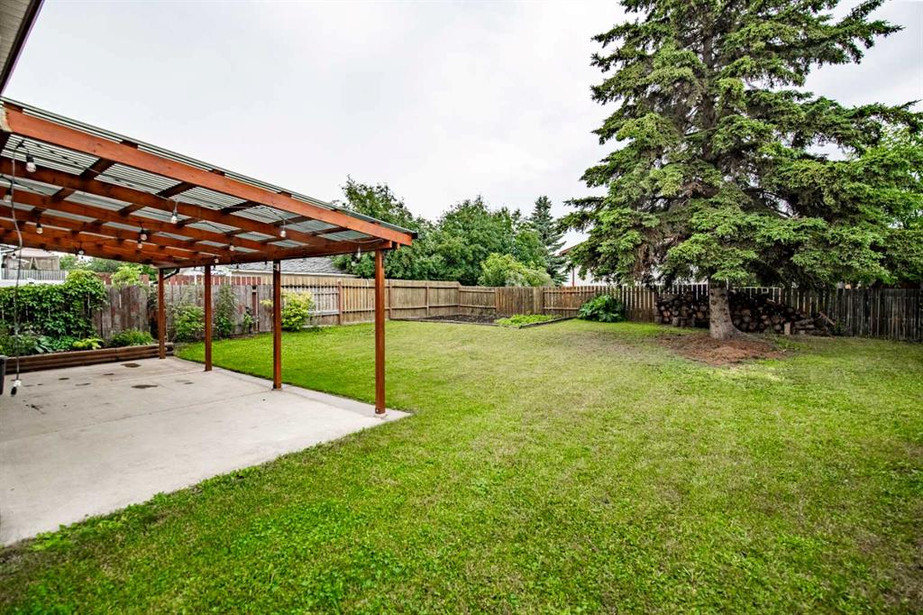 Picture of 12 Opal Close , Lacombe Real Estate Listing