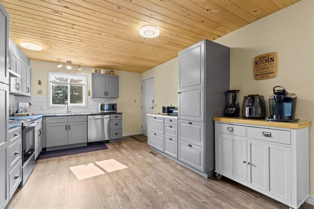 Picture of 113 Spring Haven Court SE, Airdrie Real Estate Listing