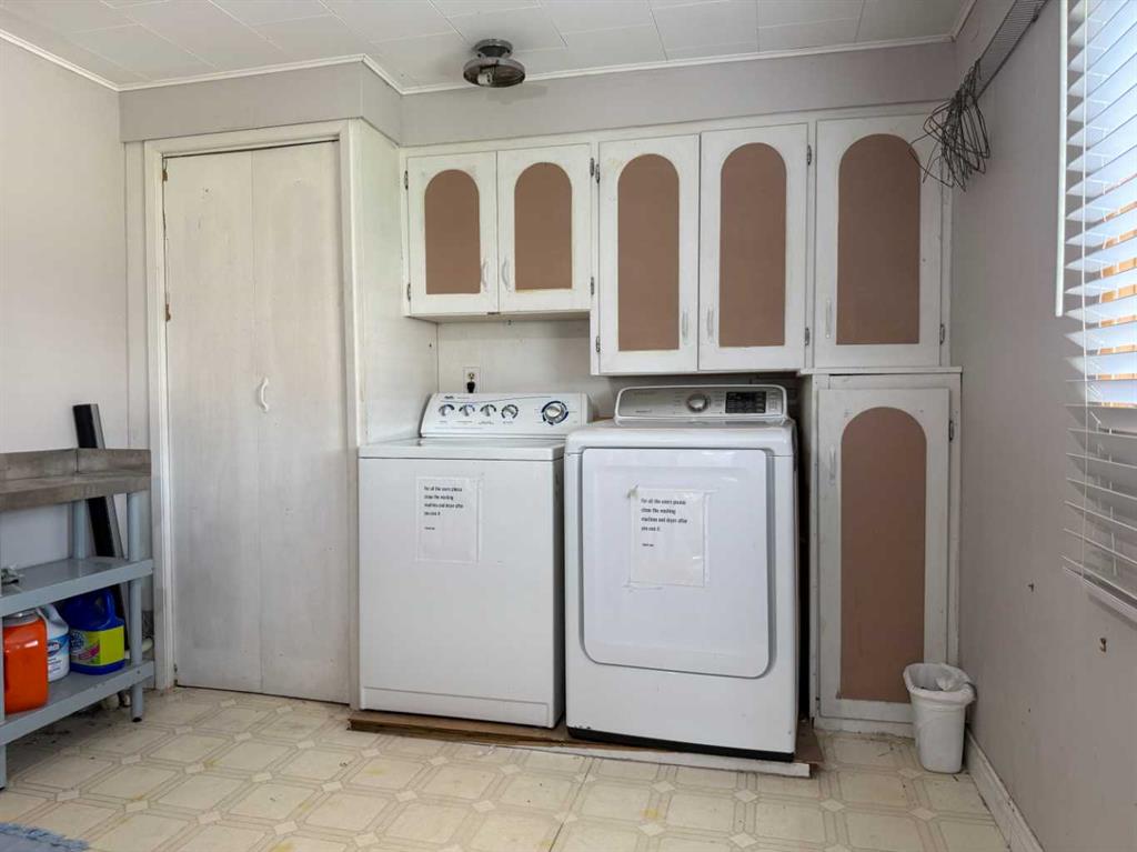 Picture of 208 2 Street S, Vulcan Real Estate Listing