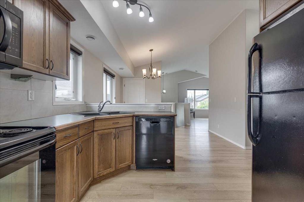 Picture of 13 Rogers Road , Sylvan Lake Real Estate Listing