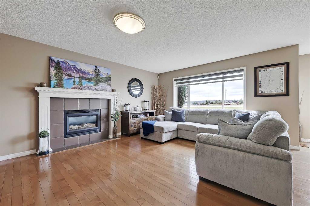 Picture of 46 Spring View SW, Calgary Real Estate Listing