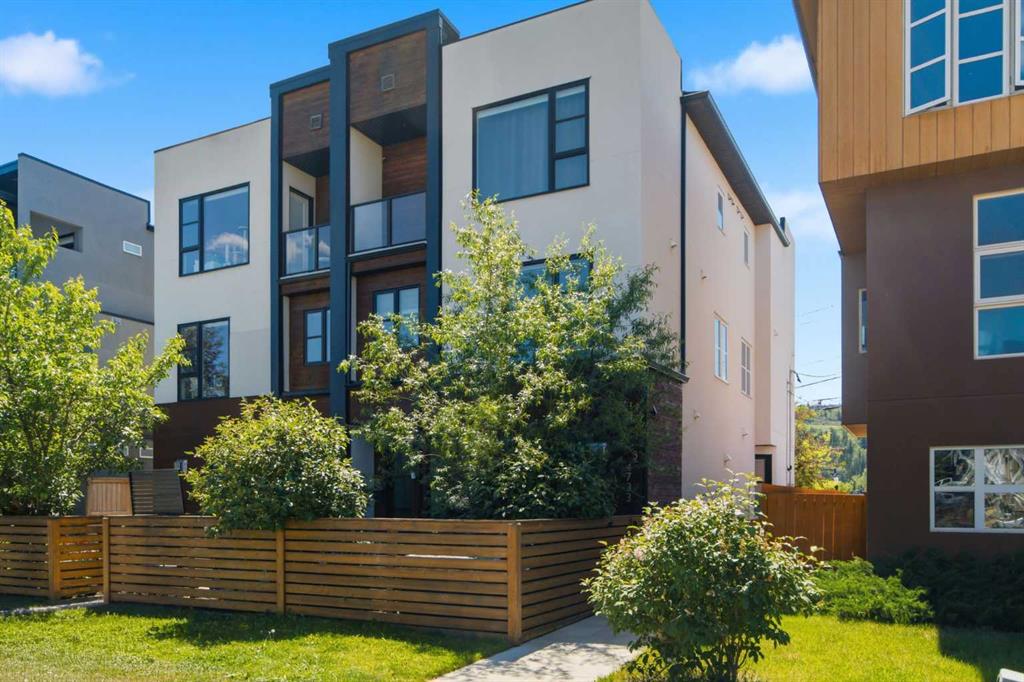 Picture of 2, 4733 17 Avenue NW, Calgary Real Estate Listing