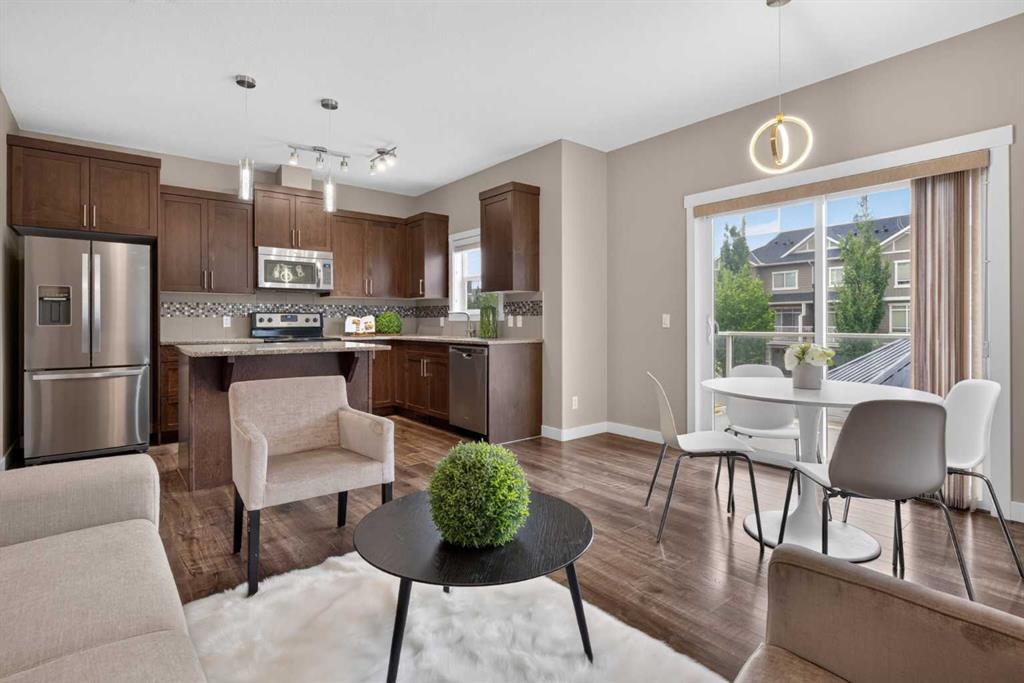 Picture of 558 Evanston Manor NW, Calgary Real Estate Listing