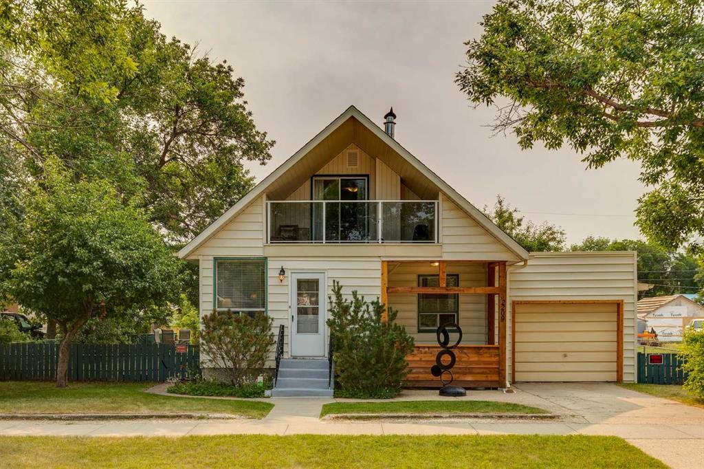 Picture of 2209 22 Street , Nanton Real Estate Listing