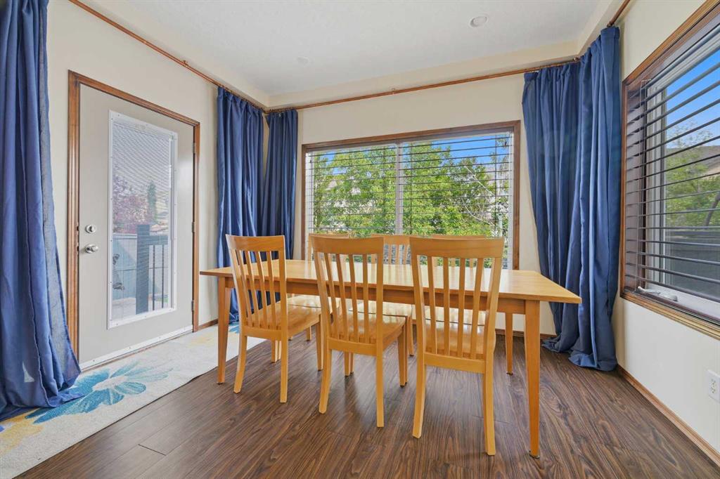 Picture of 362 Chapalina Gardens SE, Calgary Real Estate Listing