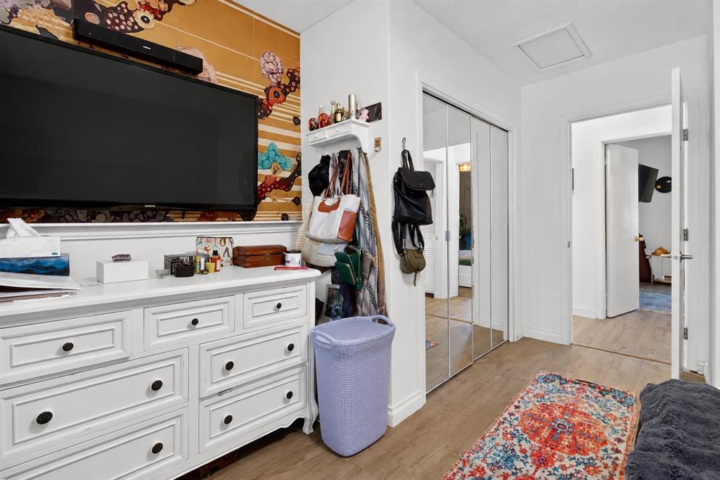 Picture of 6420 18 Street SE, Calgary Real Estate Listing