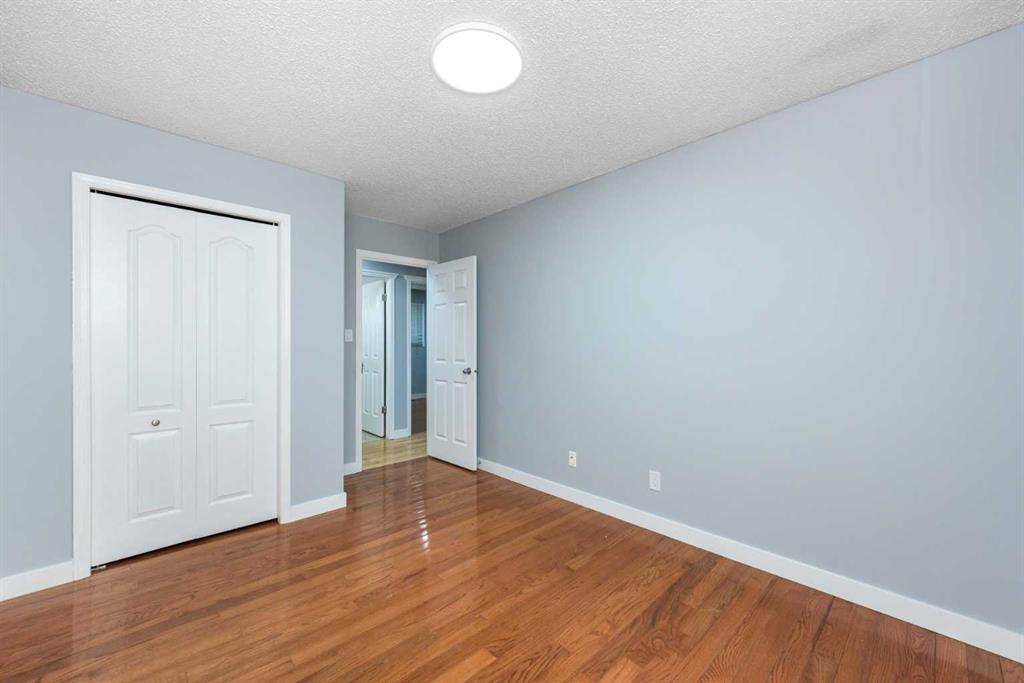 Picture of 5071 Whitestone Way NE, Calgary Real Estate Listing
