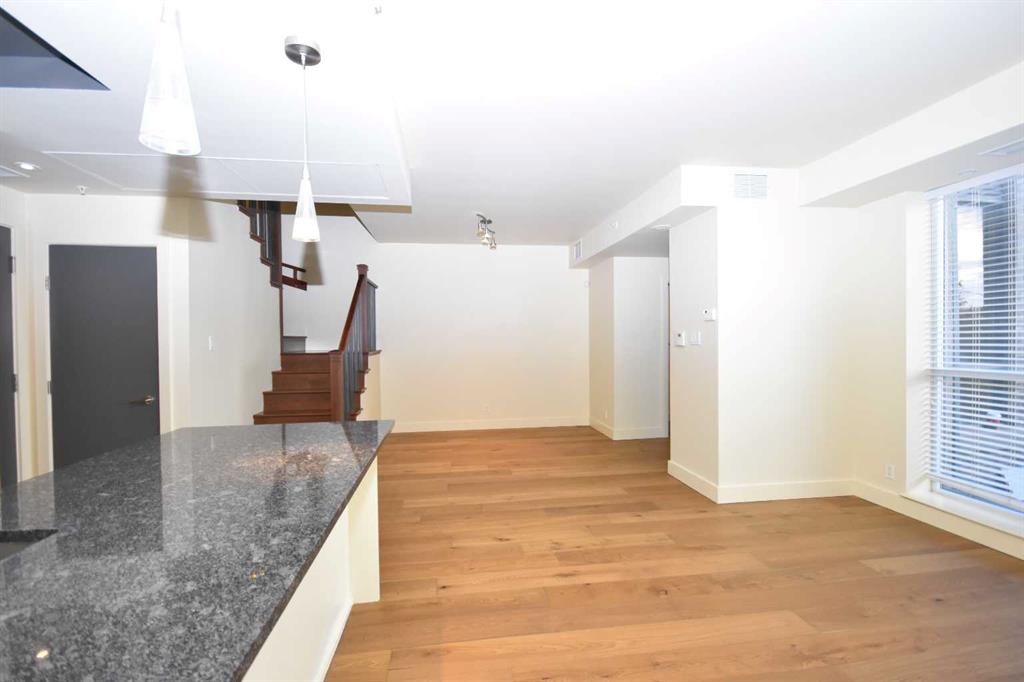 Picture of 14605 Shawnee Gate SW, Calgary Real Estate Listing