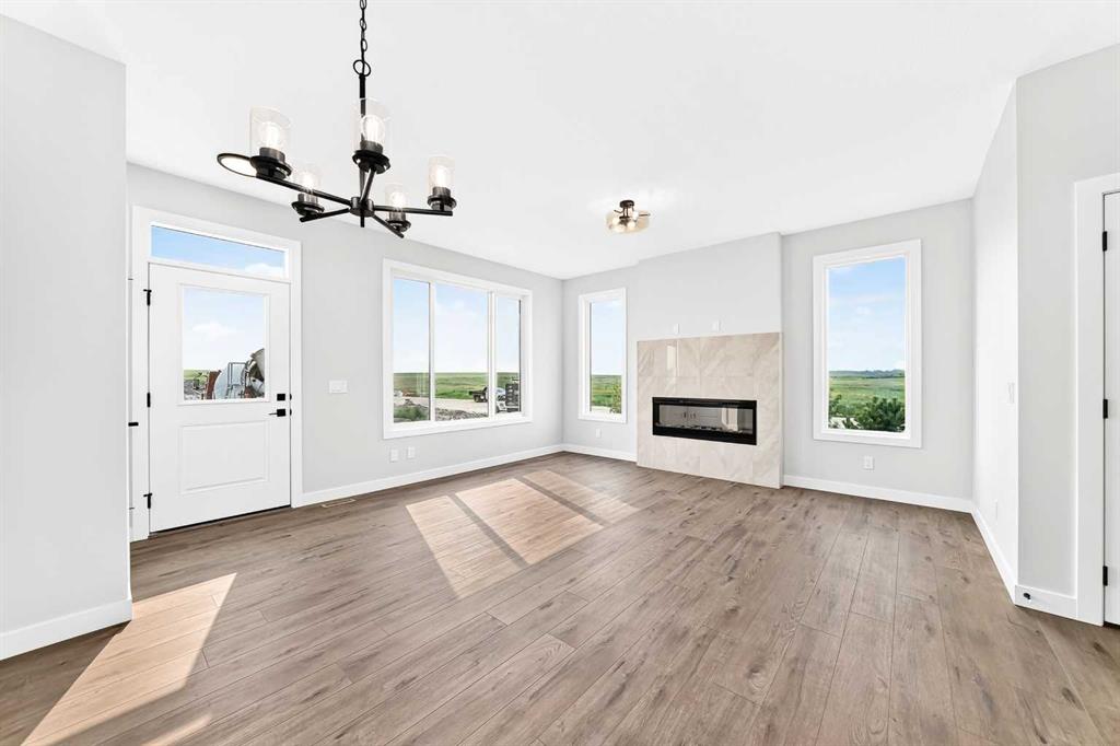 Picture of 186 Lanark Gate SE, Airdrie Real Estate Listing