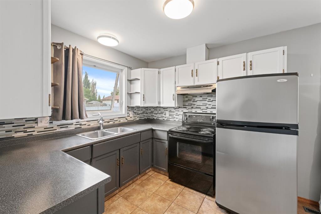 Picture of 14538 37 Street NW, Edmonton Real Estate Listing