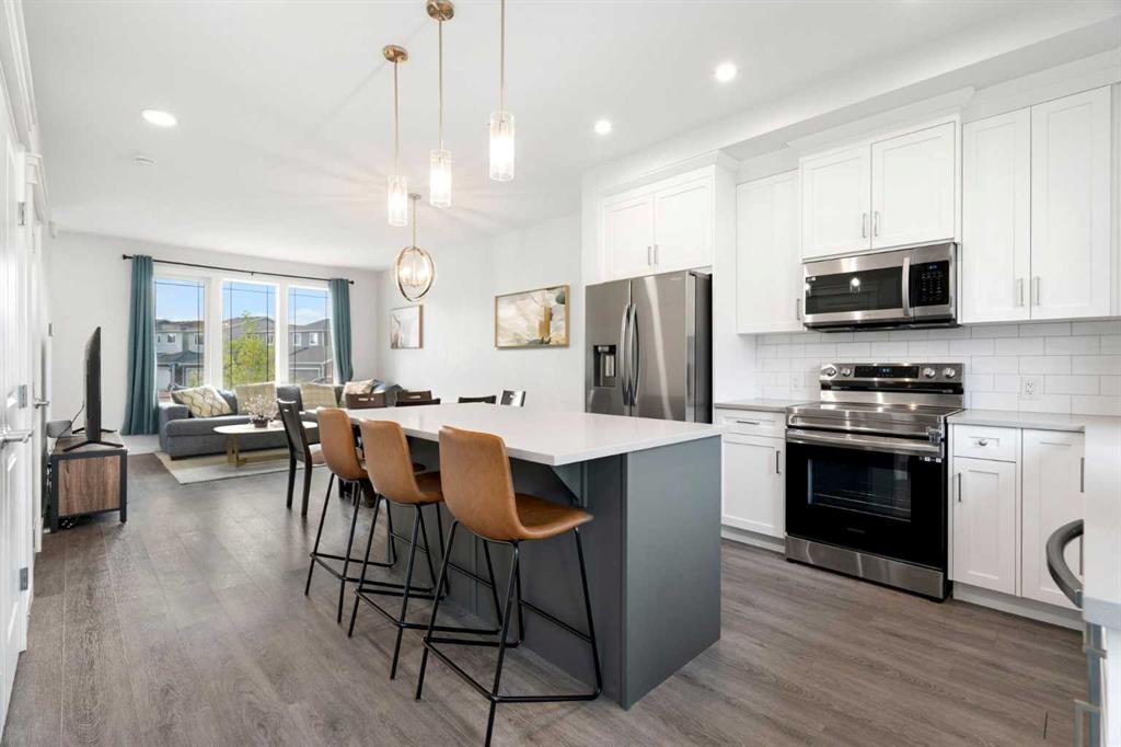 Picture of 37 Verity Manor SW, Calgary Real Estate Listing