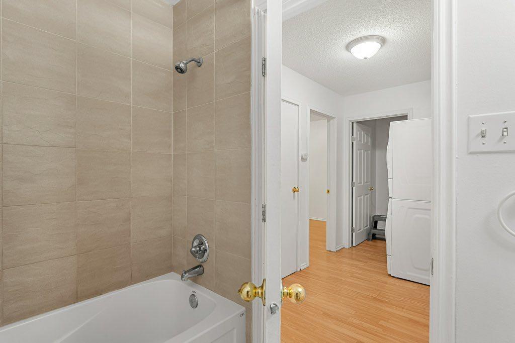Picture of B, 6120 33 Avenue NW, Calgary Real Estate Listing