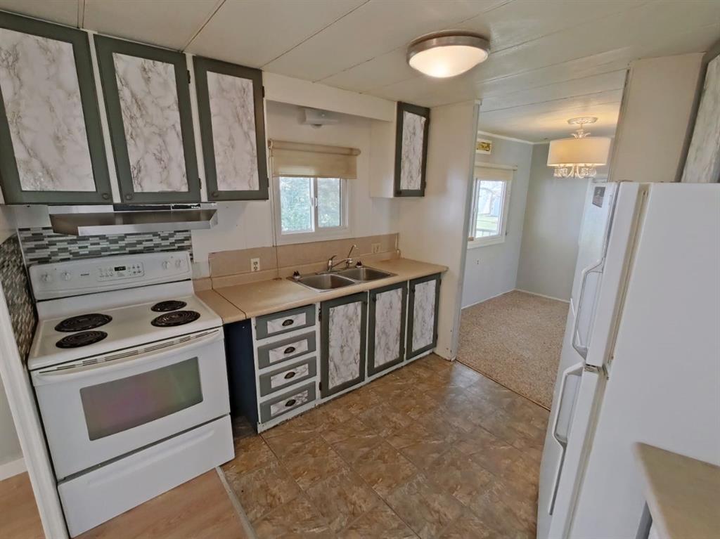 Picture of 4809 52 Street , Stavely Real Estate Listing