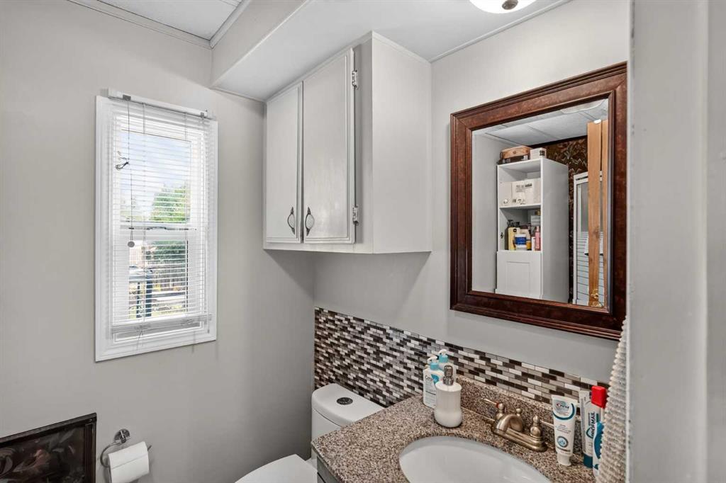 Picture of 913 Spring Haven Court SE, Airdrie Real Estate Listing