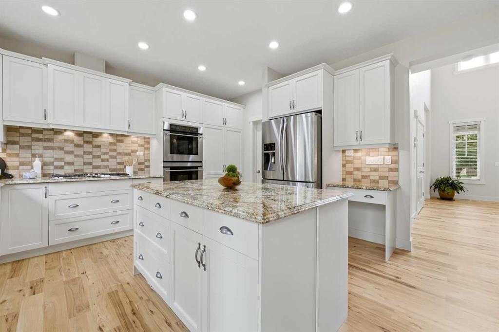 Picture of 8216 9 Avenue SW, Calgary Real Estate Listing