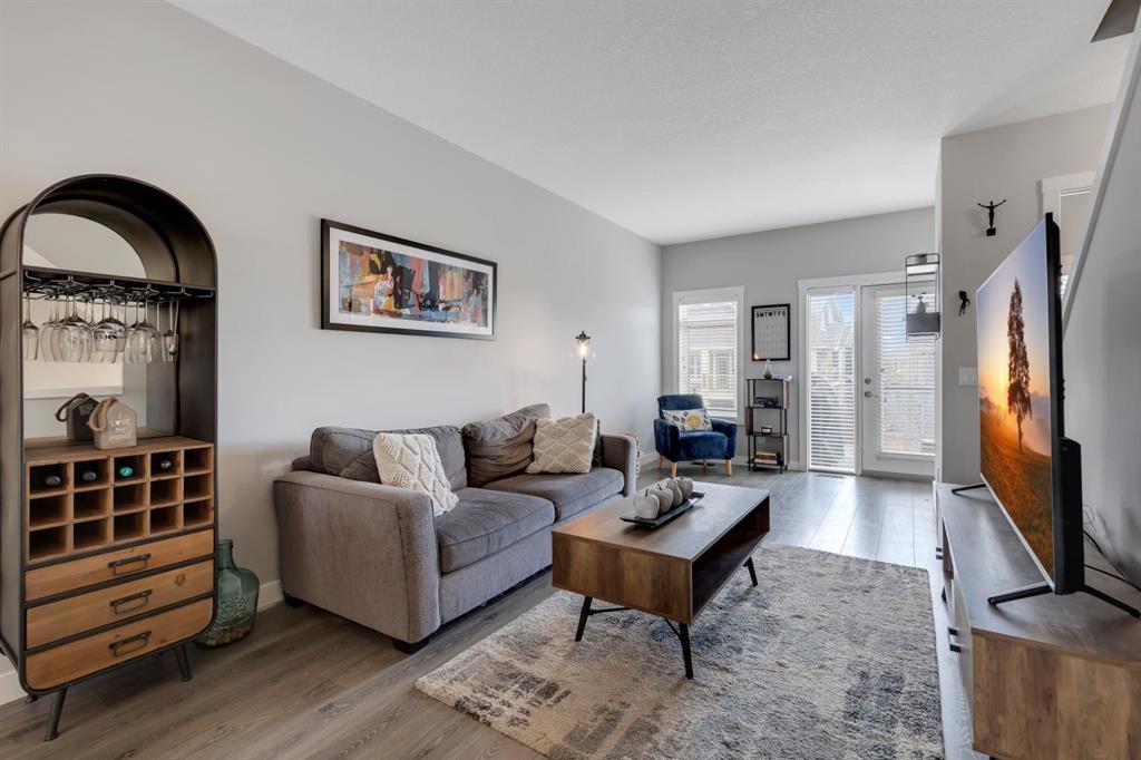 Picture of 11 Sage Bluff Gate NW, Calgary Real Estate Listing
