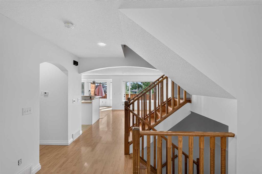 Picture of 126 Bridlewood Way SW, Calgary Real Estate Listing