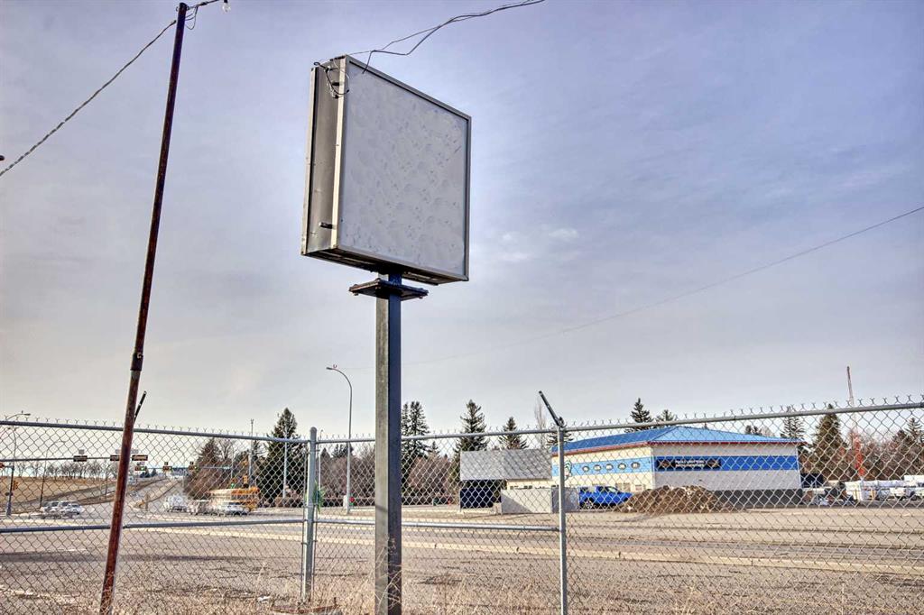 Picture of 103, 1420 9 Avenue SW, Medicine Hat Real Estate Listing