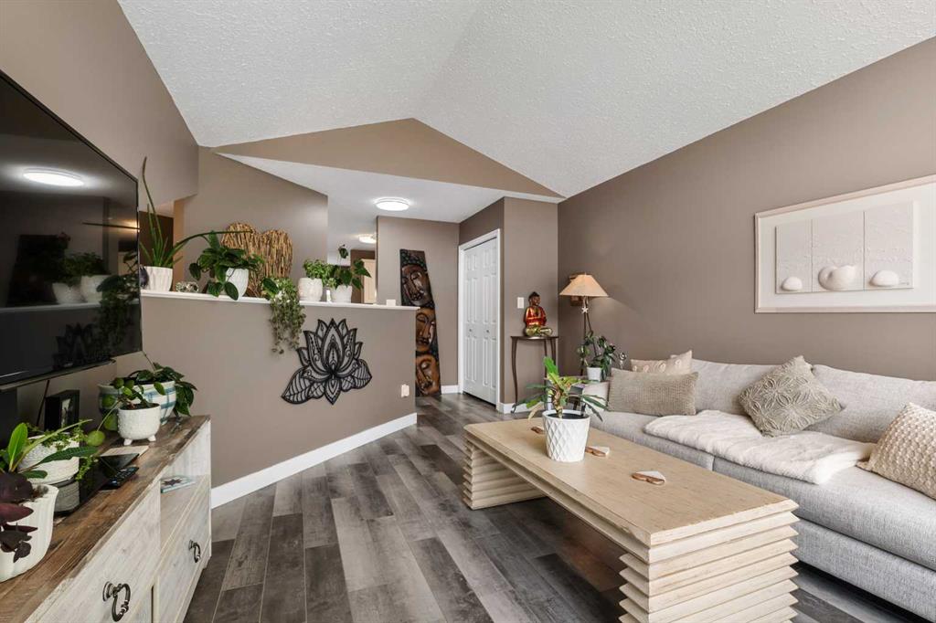Picture of 4726 44  Street  , Mayerthorpe Real Estate Listing