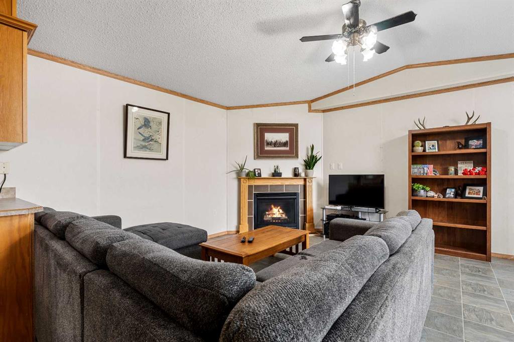 Picture of 573042 Range Road 102 , Rural Woodlands County Real Estate Listing