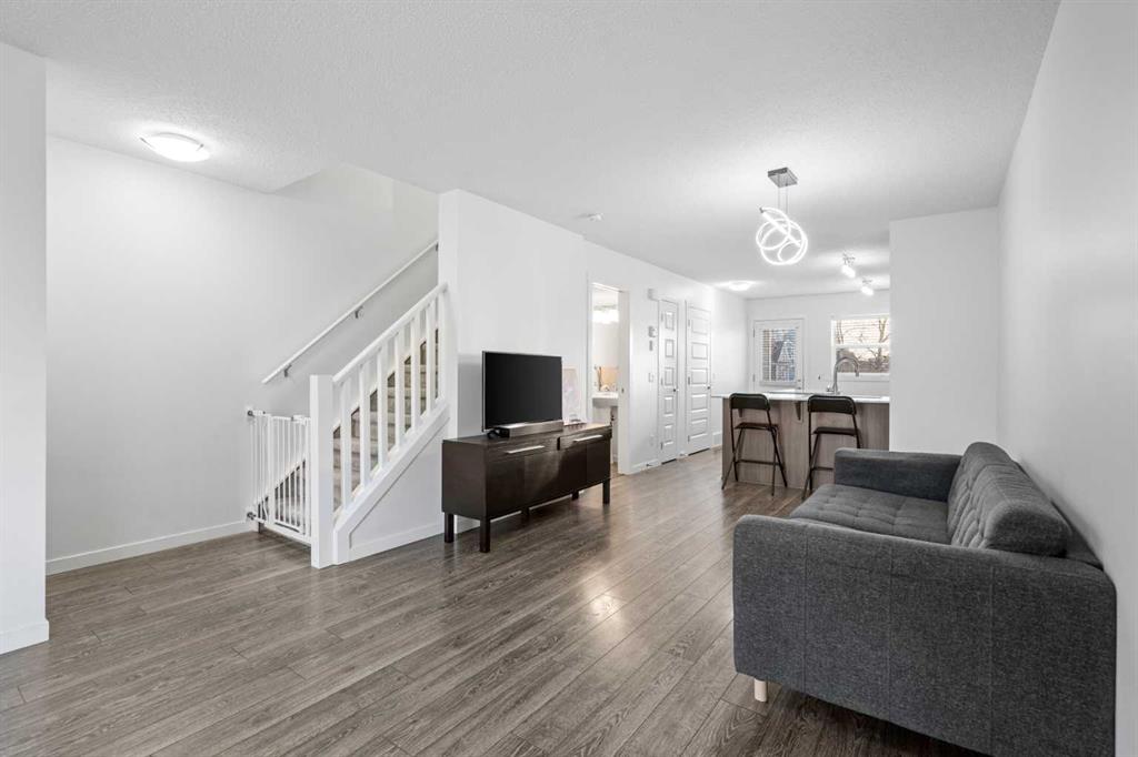 Picture of 111 Auburn Bay Street SE, Calgary Real Estate Listing