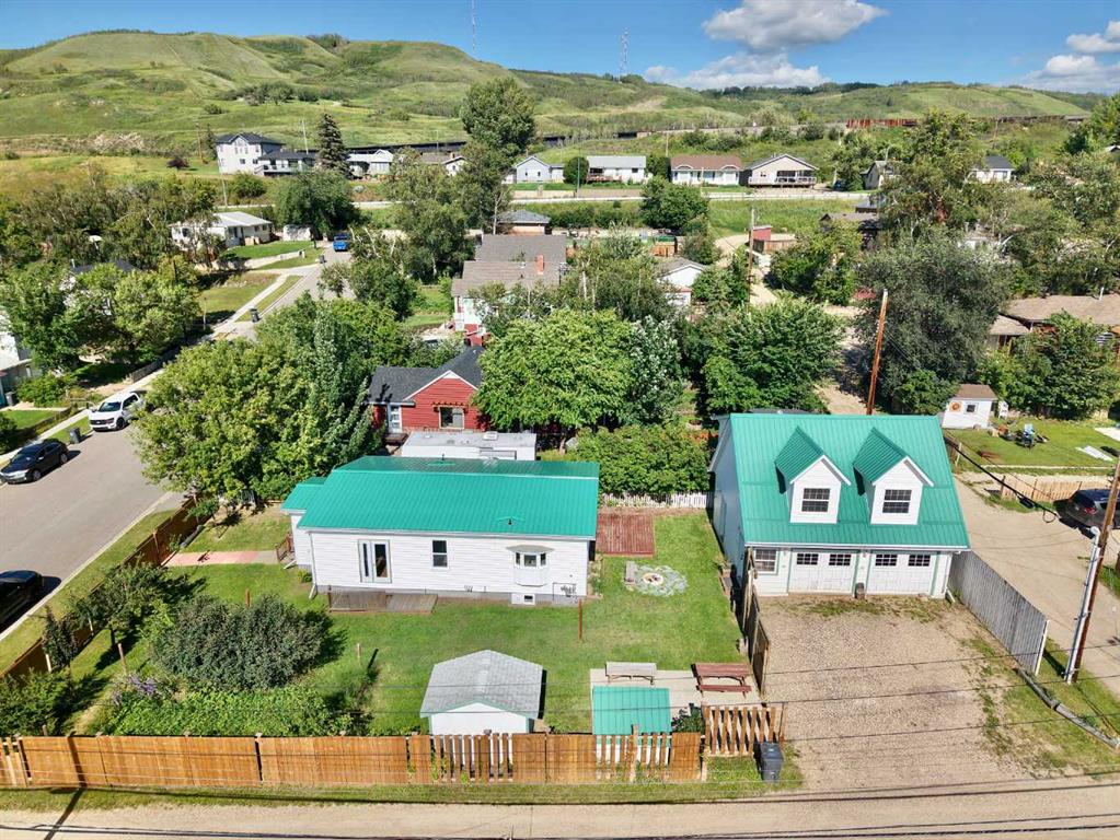Picture of 10111 106 Avenue , Peace River Real Estate Listing