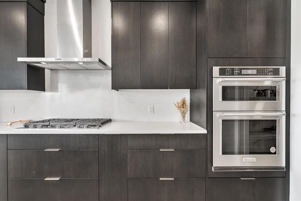 Picture of 406 Rowley Way NW, Calgary Real Estate Listing