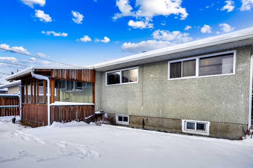 Picture of 1436 Robson Crescent SE, Calgary Real Estate Listing