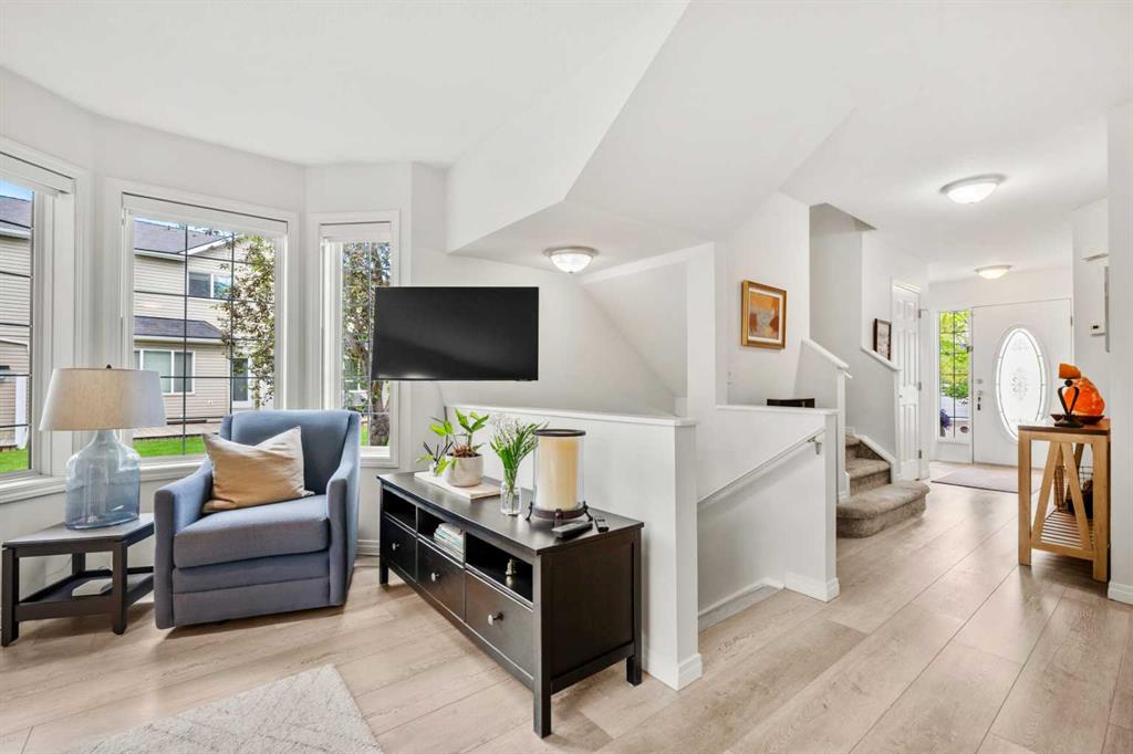 Picture of 40 Chaparral Ridge Terrace SE, Calgary Real Estate Listing
