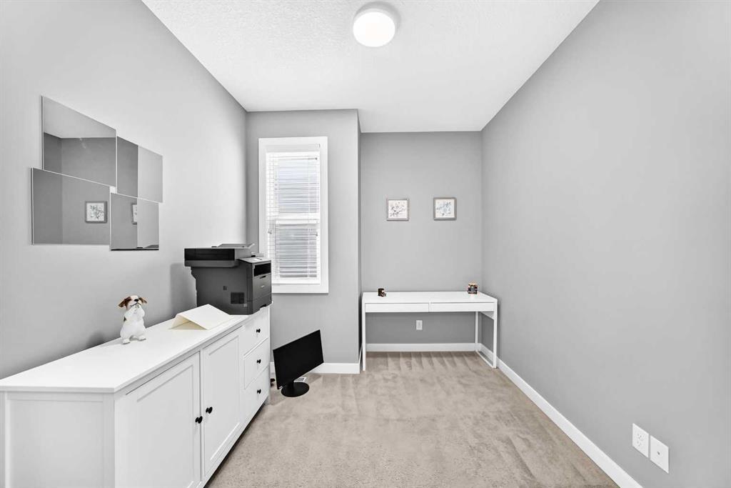 Picture of 29 REDSTONE Manor , Calgary Real Estate Listing