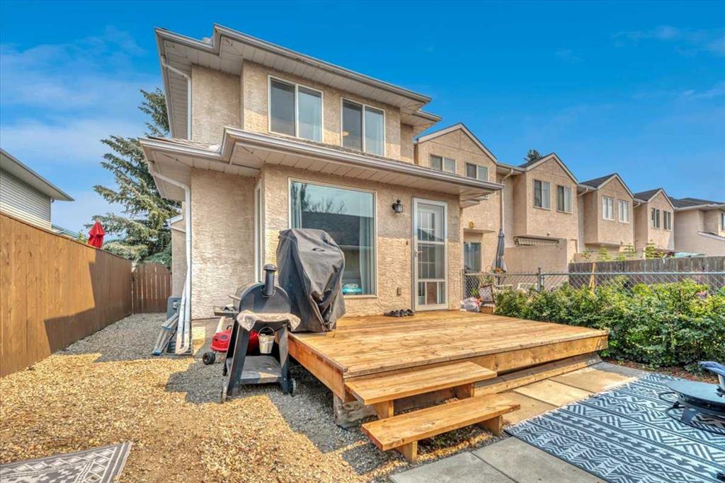 Picture of 31A Green Meadow Crescent , Strathmore Real Estate Listing