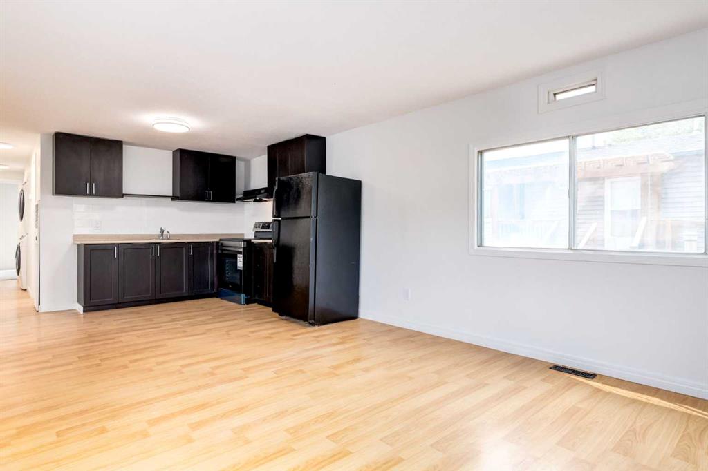 Picture of 3223 83 Street , Calgary Real Estate Listing
