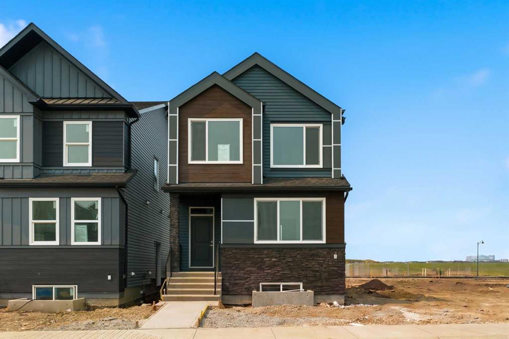 Picture of 37 Rosemary Gardens SE, Calgary Real Estate Listing